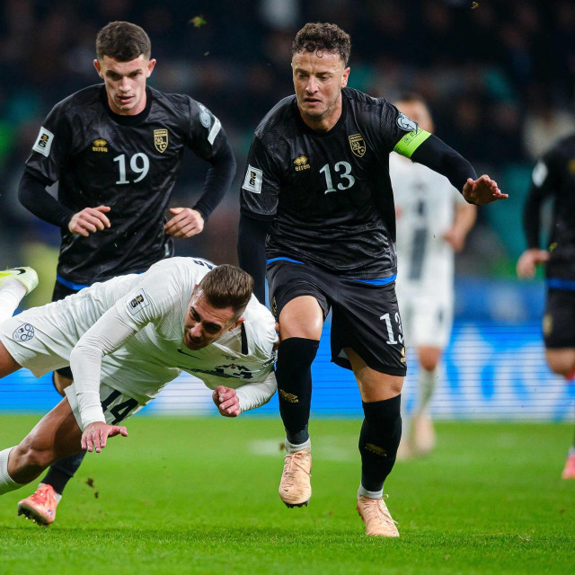 Slovenac Nejc Gradisar ispred Kosovara Diona Gallapenija i Amira Rrahmanija