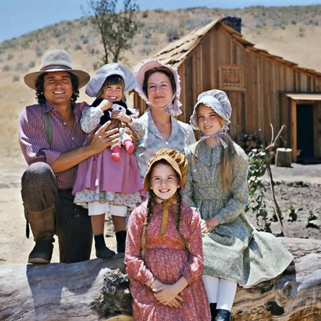‘Mala kuća u preriji‘ - Michael Landon, Melissa Sue Anderson, Karen Grassle, Lindsay/Sidney Greenbush i Melissa Gilbert
 
