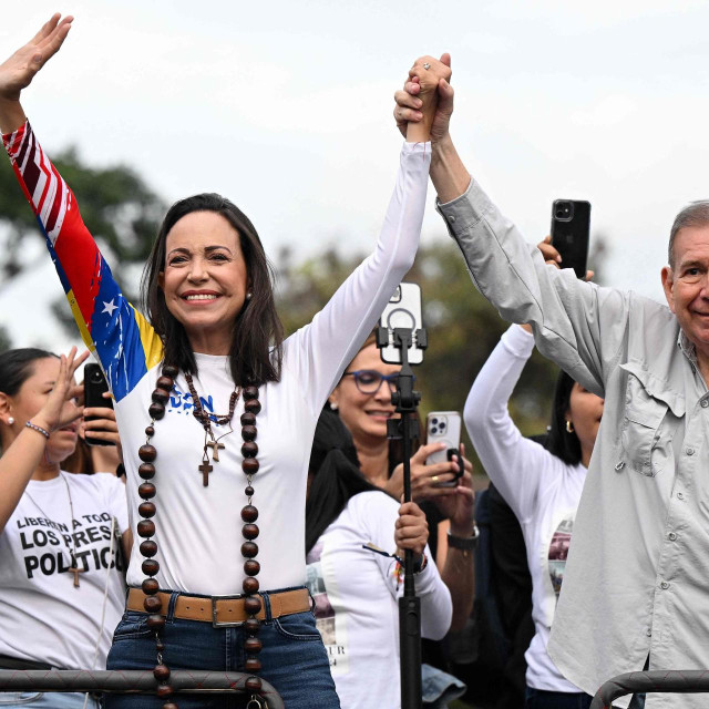 Edmundo Gonzalez Urrutia i Maria Corina Machado