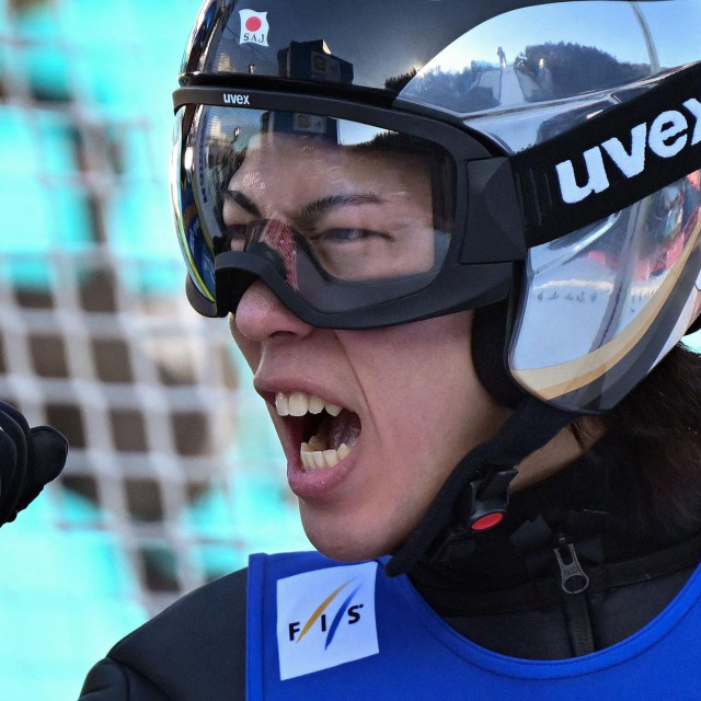 Ren Nikaido slavi veliku pobjedu u Innsbrucku