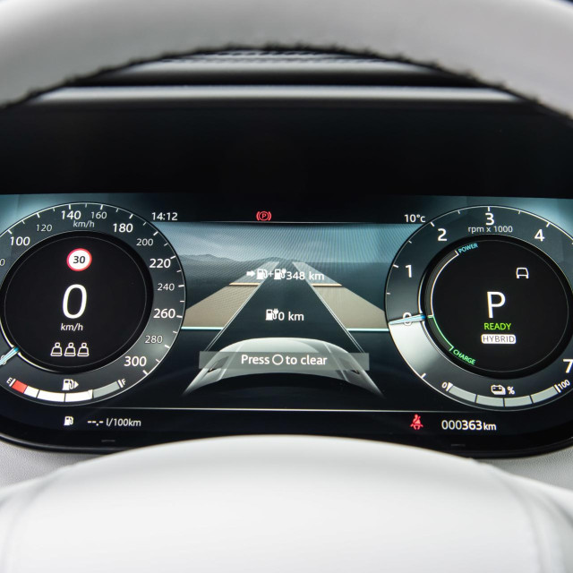 Plug in hibrid, ilustracija