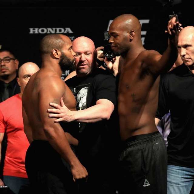 Daniel Cormier (lijevo) vs. Jon Jones (desno)
