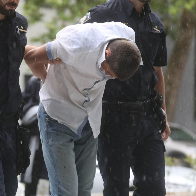  Privođenje osumnjičenog Emanuela Repa