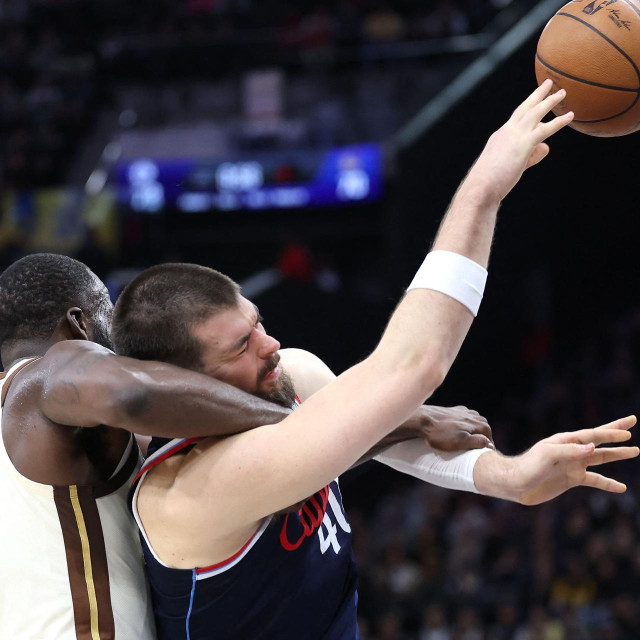 Draymond Green ”nježno” zaustavlja Ivicu Zupca