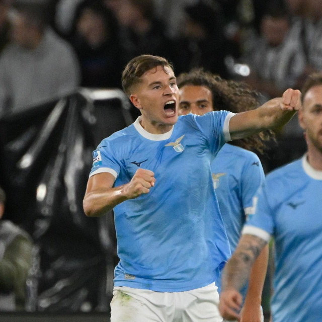 Toma Bašić u proslavi pogotka