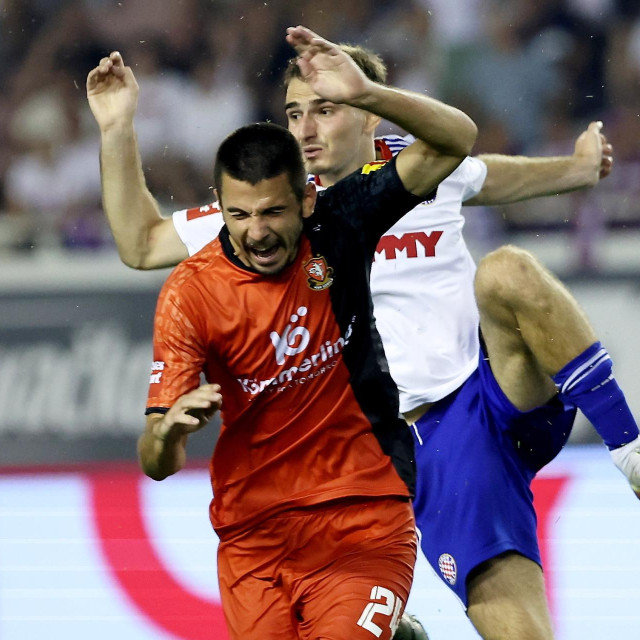 Hajduk - Gorica: Domagoj Pavičić, Adrion Pajaziti