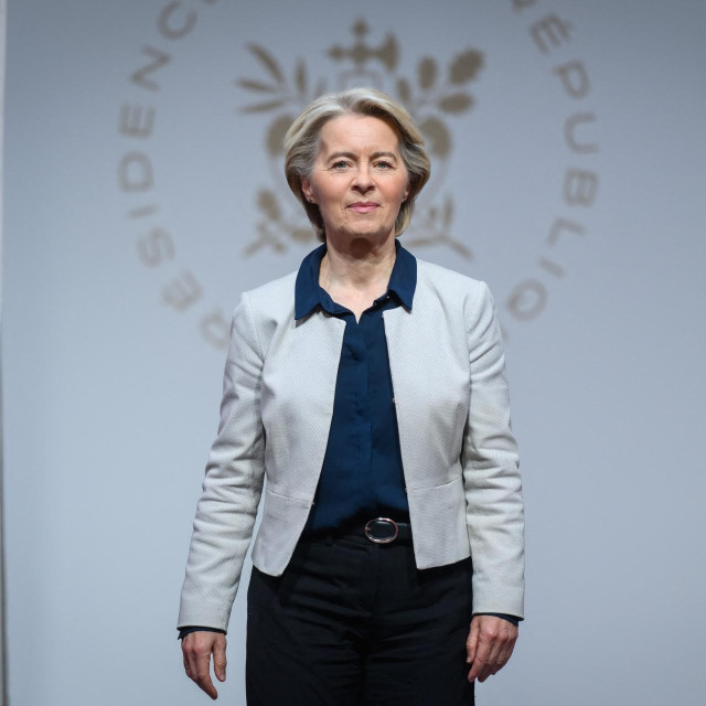 Ursula von der Leyen na sastanku Koalicije voljnih u Parizu