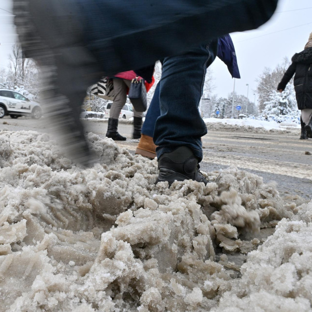 S obzirom na to da meteorolozi najavljuju i dalje niske temperature, za očekivati je da bi se broj onih koji traže medicinsku pomoć mogao ovih dana povećati