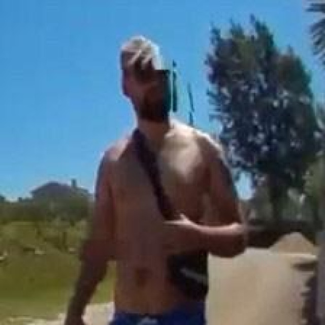 Policija traži ovog muškarca