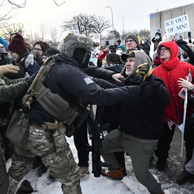 Sukob prosvjednika s federalnim agentima