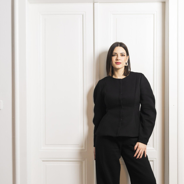 Ovo je prvi put da se naša pjevačica okušala u ulozi modela