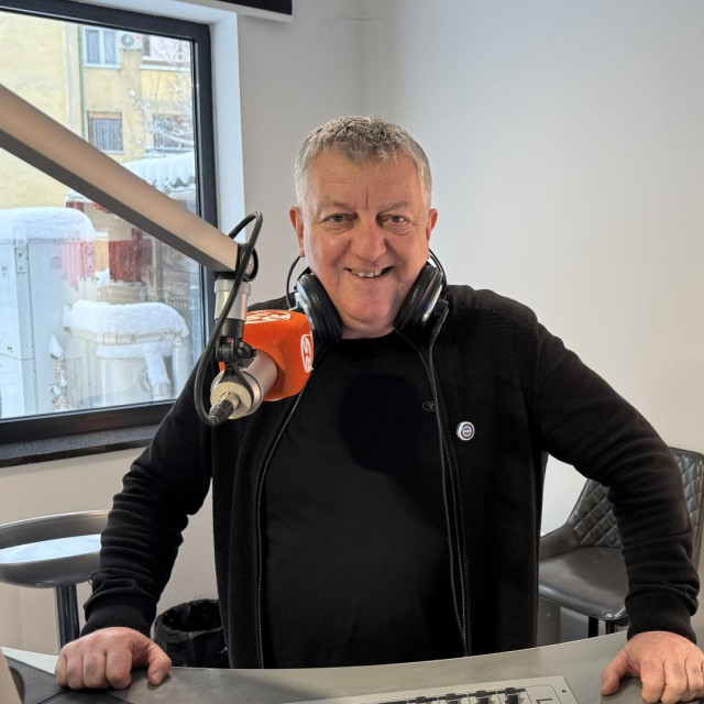 Mario Jurković u studiju Radija Slavonije