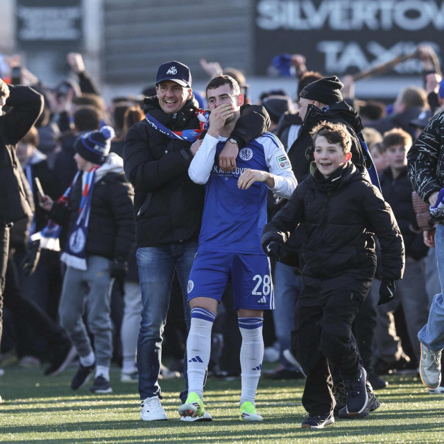 James Edmondson s navijačima