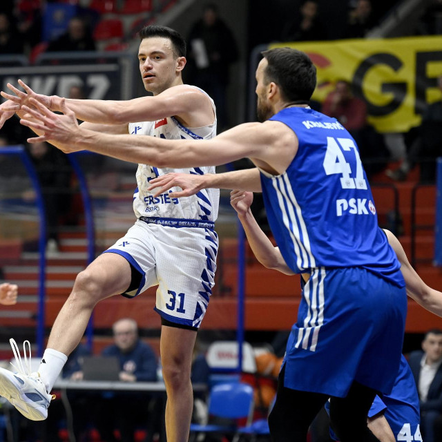 Žan Mark Šiško u subotnjoj utakmici protiv Dinama