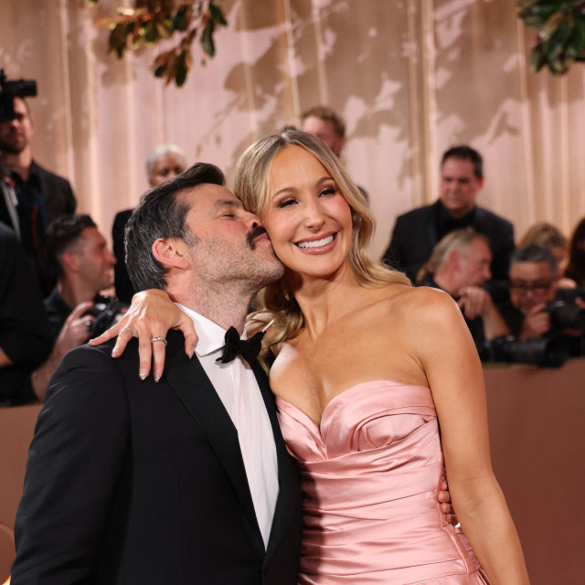 Nikki Glaser i Chris Convy