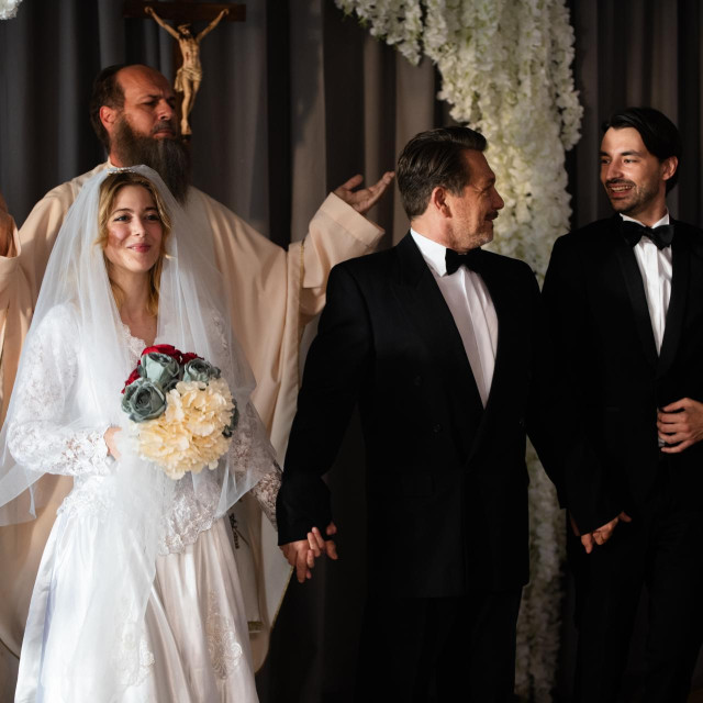 Nika Grbelja, Roko Sikavica i Dragan Bjelogrlić 

 