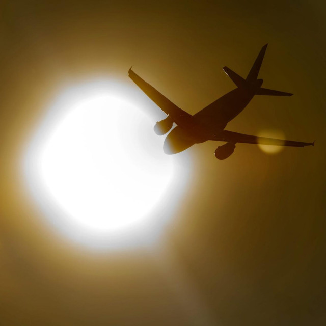 Polijetanje putničkih aviona iz Zračne luke Split