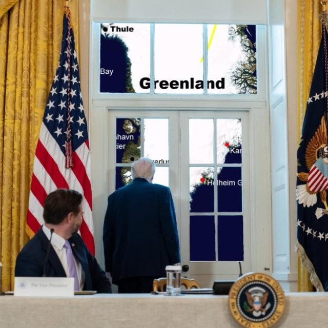 Trump gleda Grenland s prozora Bijele kuće