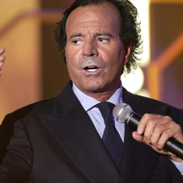 Julio Iglesias