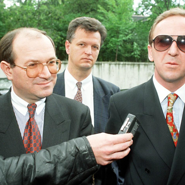 Mate Granić u svibnju 1994. u Beču na mirovnim pregovorima s predstavnicima BiH