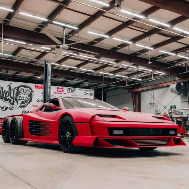 Ferrari Testarossa 6x6
