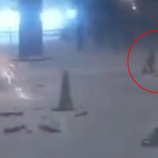 Komunalnu radnicu Olhu napad drona je zatekao usred posla