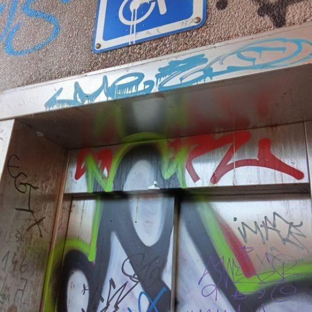 Lift u podhodniku Vrpače već neko vrijeme nije u funkciji
