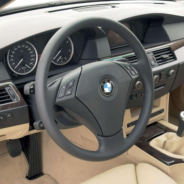 BMW Serije 5, ilustracija