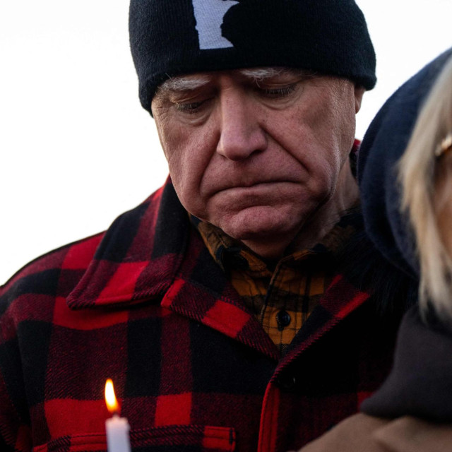 Guverner Tim Walz sa suprugom Gwen