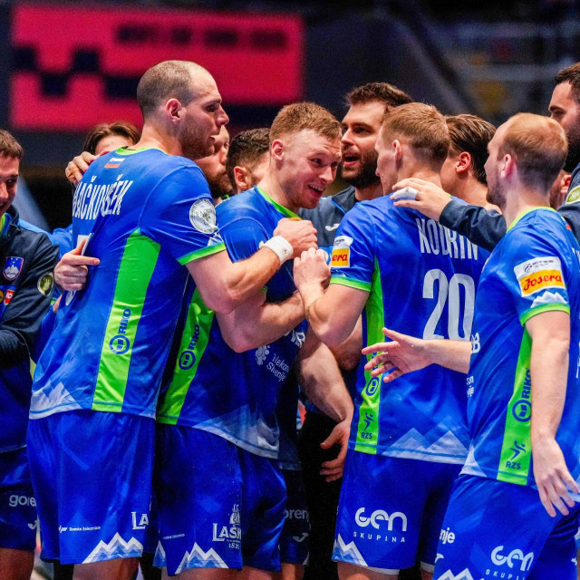 Slovenski rukometaši u proslavi pobjede