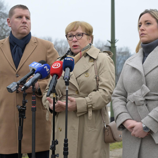 Vedran Jerković, Dina Dogan i Ivka Odvorčić na konferenciji za medije