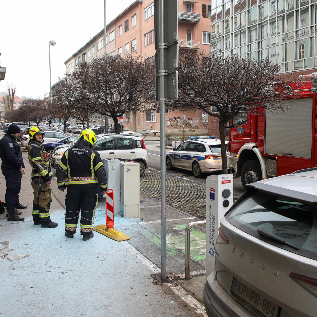  Požar punionice za automobile u centru Zagreba