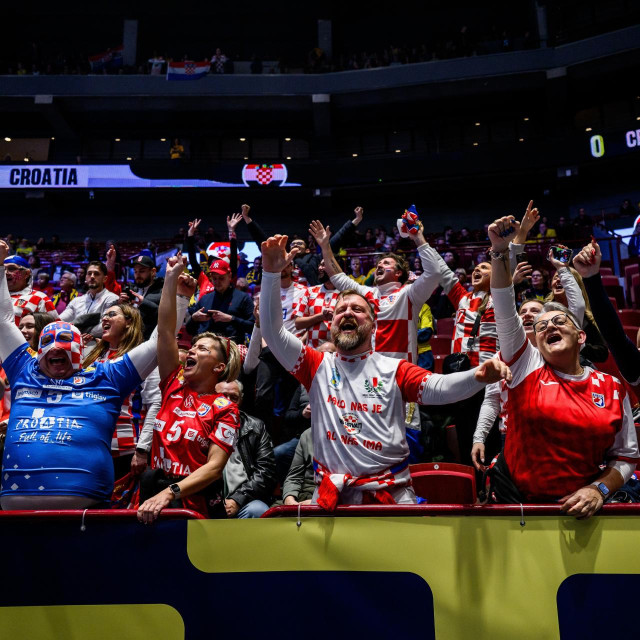 Hrvatski navijači