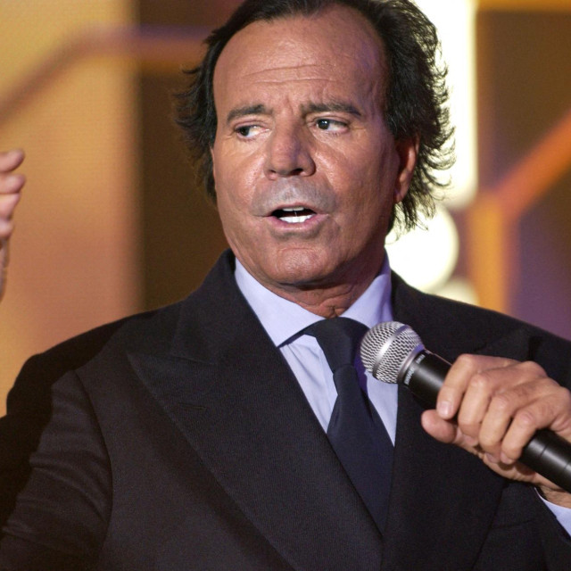 Julio Iglesias