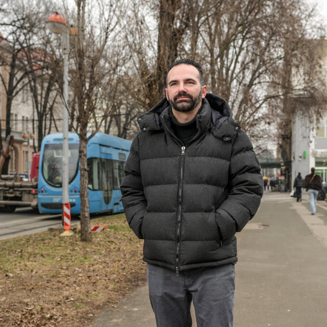
Sandro Vuković