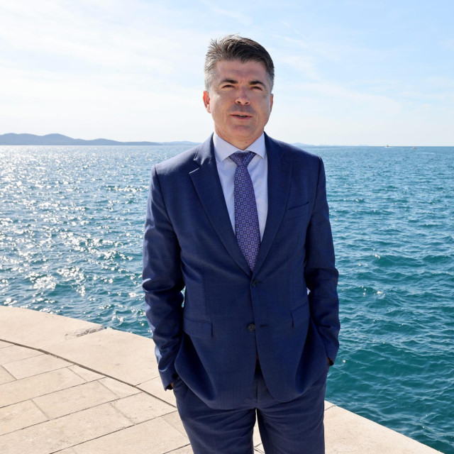 Mario Pavić, predsjednik Uprave Tankerske plovidbe
 