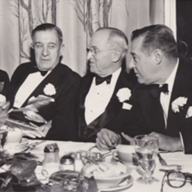 Nikola Bezmalinović i Harry Truman u sredini