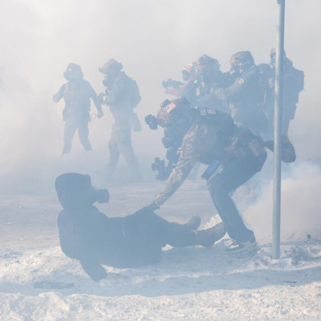 Sukobi agenata ICE-a i prosvjednika u Minneapolisu