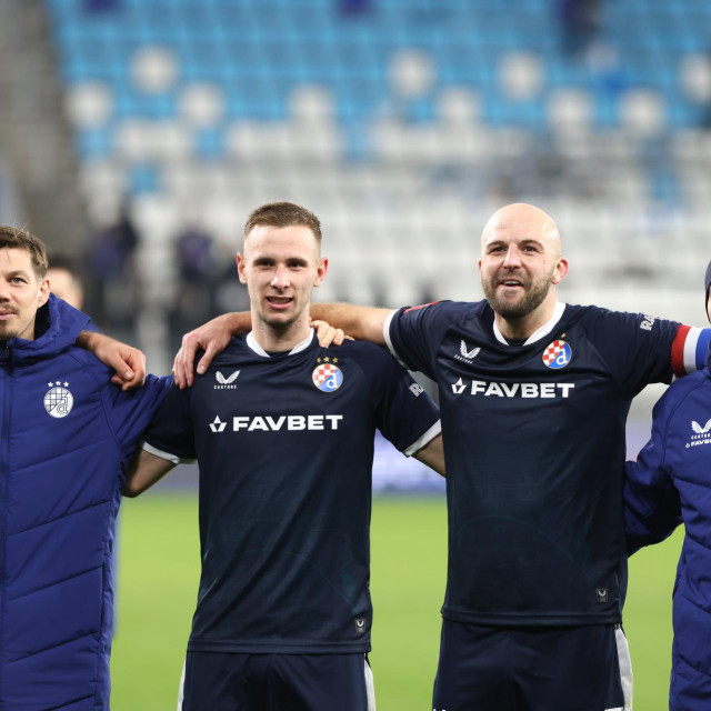 Luka Stojković u slavlju sa suigračima