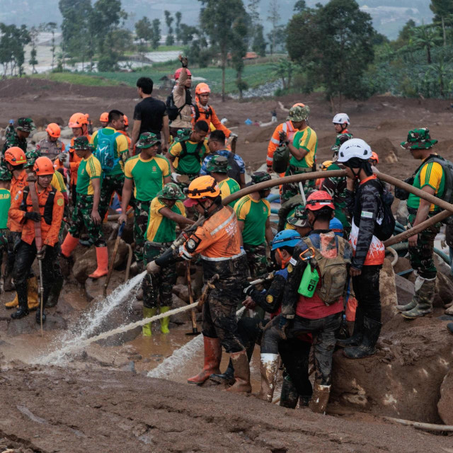 U Indoneziji su poginula najmanje 23 vojnika