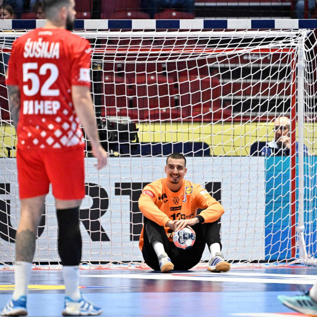 Matej Mandić
