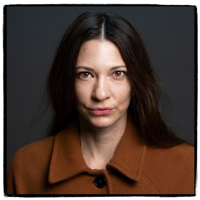 Sara Renar