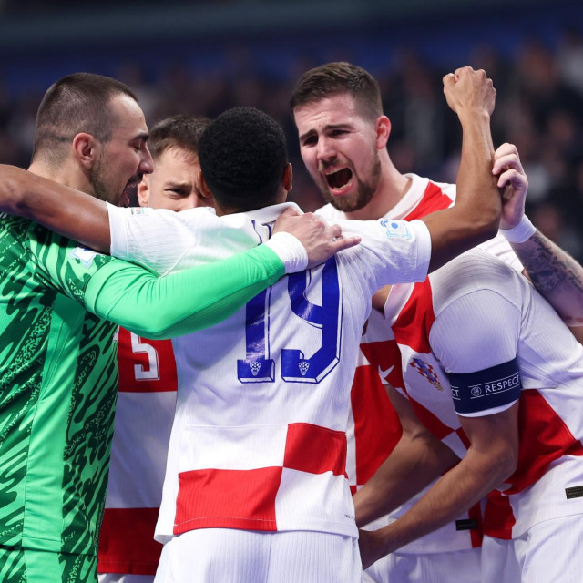 Hrvatski reprezentativci u futsalu slave pogodak na Europskom prvenstvu