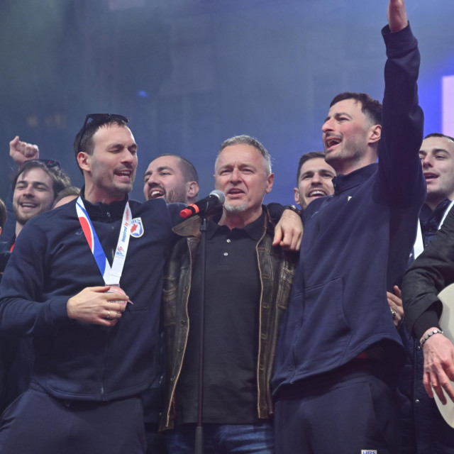 Thompson na dočeku rukometaša prije godinu dana