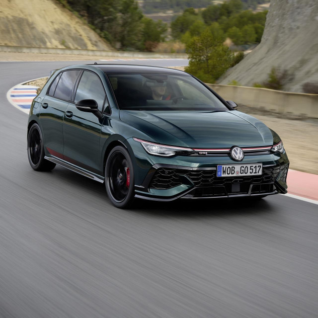 Volkswagen Golf GTI Edition 50