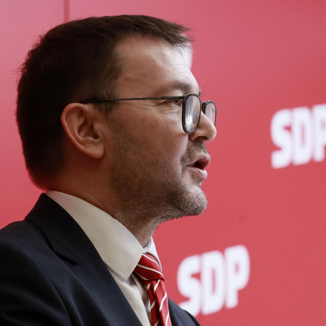 SDP-ovi saborski zastupnici Arsen Bauk
