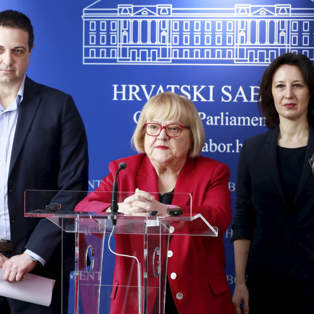 Stanko Borić, Anka Mrak Taritaš, Dalija Orešković
 
