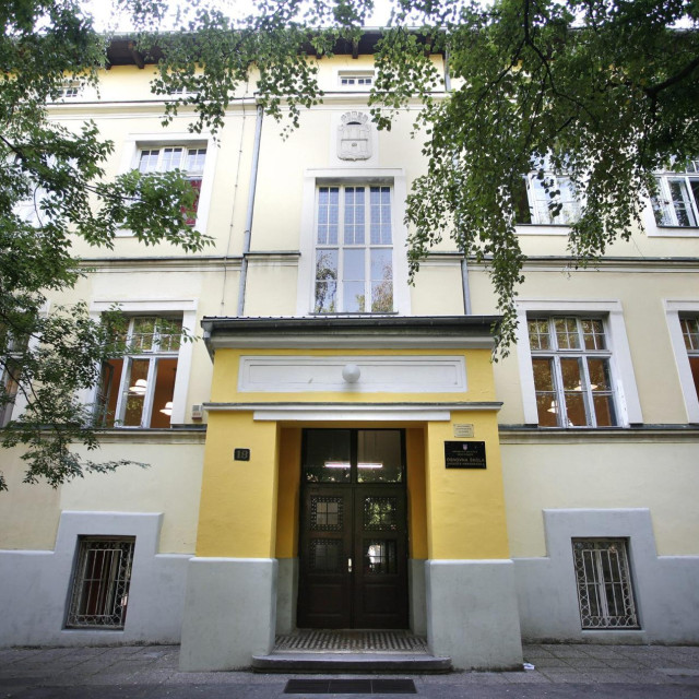 
Osnovna škola Augusta Harambašića