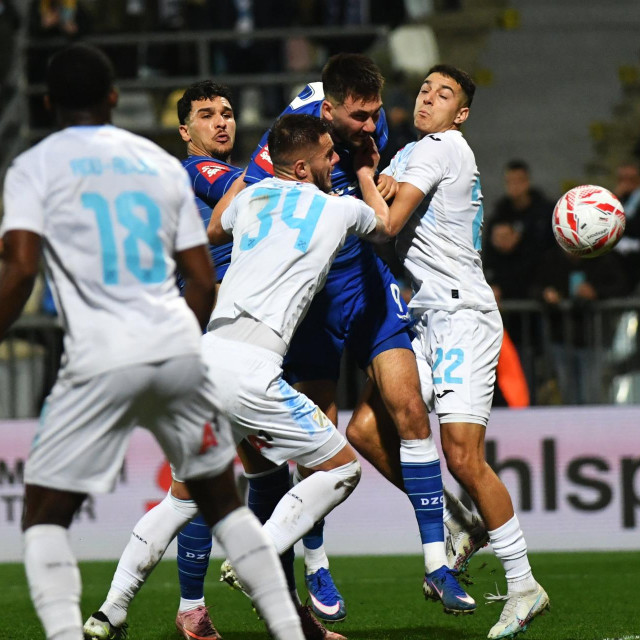 Derbi Rijeke i Dinama završio je na kraju bez golova...