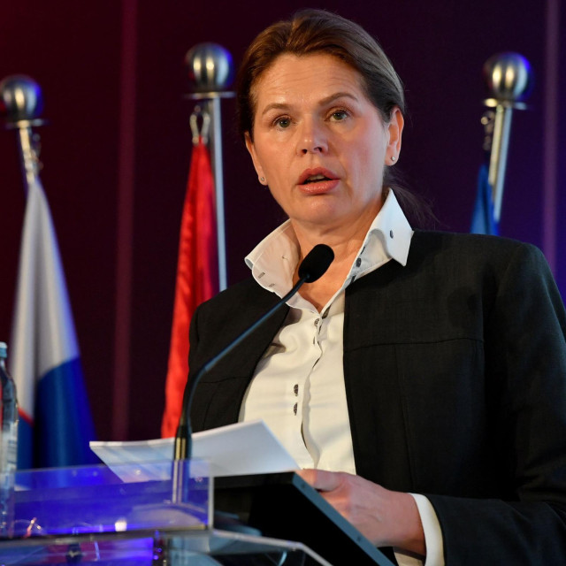Alenka Bratušek